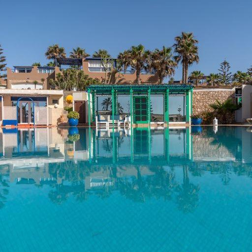 Mimid Dunes Beach Hotel Mirleft Buitenkant foto